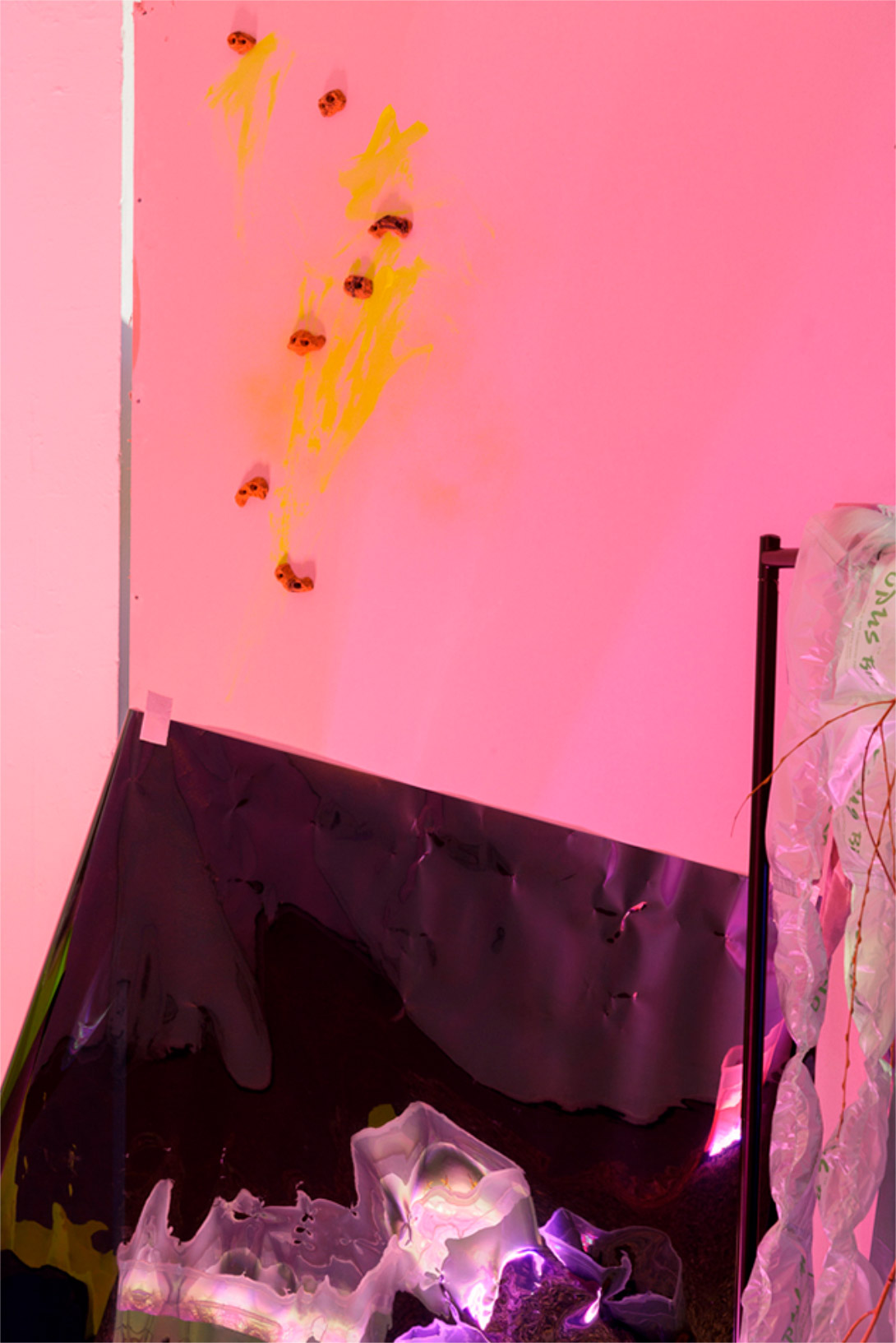 J&K, The space consists of a circle that travels in time, mixed-media installation and 6 channel sound, 2018, photos